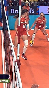 1.7M views · 29K reactions | Özbay Cansu was not aware she saved the ball. #volleyball #eurovolleyw #europeanvolleyball | European Volleyball | Facebook