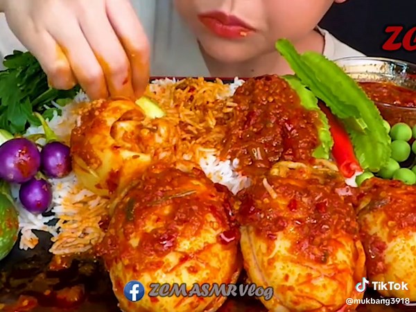 Spicy Cuttlefish Curry Mukbang: Seafood Eating Show ASMR