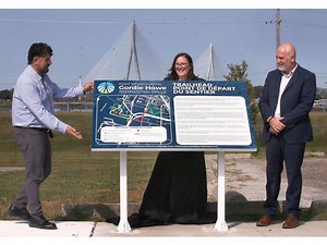 Gordie Howe officials open Windsor bike path; won’t say when bridge opens