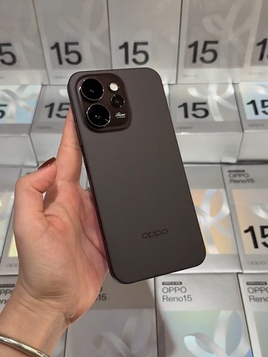 Review OPPO Reno 15: Spesifikasi dan Kecantikan