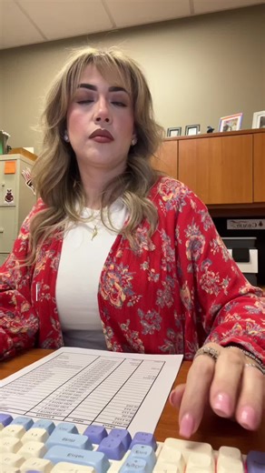 Almost to the finish line...Friday yayy. Might search for new keebs this weekend lol. #keyboard #keyboardasmr #worklife #business #dataentry