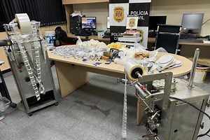 Laboratório que produzia "kit crack" é desativado pela polícia em SP