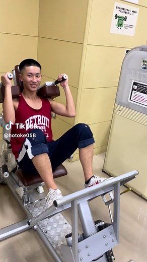 筋トレ女子初心者向け！フランキーの坊主フェード筋トレチャレンジ