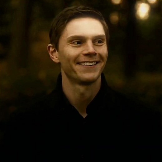 mr detective ??.. 😊😊😊 // scp: @PE7EZS #colinzabel #detectivecolinzabel #evanpeters #mareofeasttown #hiseyebrowsaresohot #kxslore #foryoupage #foryou