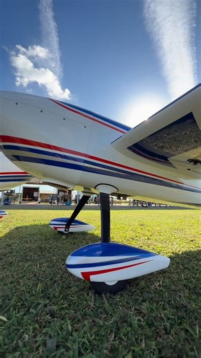 I’ve taken a few days to make this post. I’ve been testing and tuning this @extremeflightrc Extra 260 120” to my flying style trying different propellers, different centers of gravity, and different control surface deflectors. And yes, without a doubt, this is the best airplane I’ve ever flown. Its flight performance is so incredible that it truly exceeds all expectations. I’m extremely happy and very excited to start the season and fly it together with all my friends. The flying feel it gives m