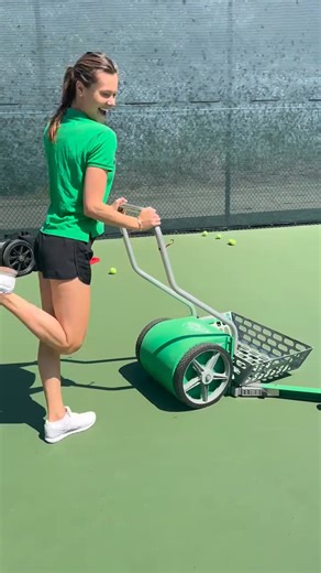 29K views · 156 reactions | Cha cha with me - 囹ElinaDanilova.com - #dance #tutorial #behappy #elinadanilova #wellnessprofessional #wellness | Elina Danilova Life Coach | Facebook