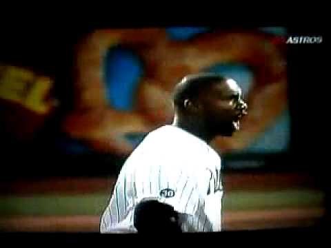 Ryan Howard ejected on terrible call - 8.24.10