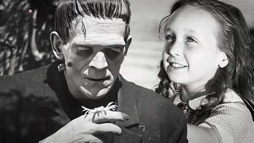 Throwing Maria in the water - Frankenstein (Boris Karloff)