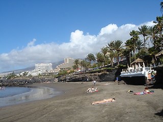 LIVE VIEWS of the Playa de las Americas from Webcams