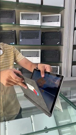 Microsoft Surface Pro 5: 12.3" 2K Display Core i5 7th Gen, 8/256GB SSD, with Keyboard +971506207544