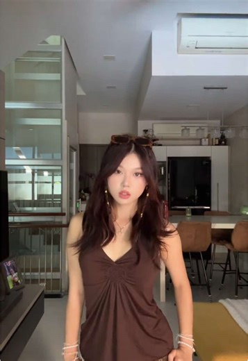 Stunning Halter Neck Backless Tops for Every Occasion