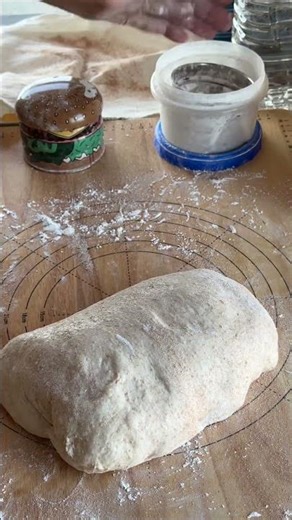 [Enjoying bread] #Rodev #Coupe #bread