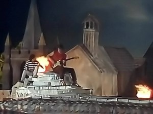 TO FRANCE - MIKE OLDFIELD & MAGGIE REILLY Canción de 1984 escrita e interpretada por el músico inglés Mike Oldfield junto a la cantante escocesa Maggie Reilly para el álbum Discovery. La letra hace referencia a la reina María de Escocia. | The songs of my life