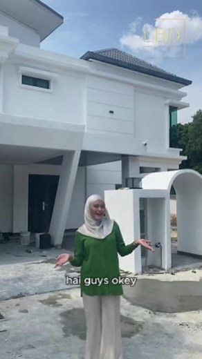 Rumah Teres Dengan Konsep English Modern