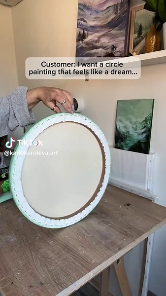 Circle canvas has a special place in my heart 🩷 #art #hobbit #lotr