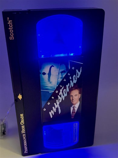 Unsolved Mysteries VHS Lamp, Robert Stack, Night Light, 90s TV Show, Custom VHS Tape Lamp, Vhs Horror, Horror Gift, Gift for Movie Lover - Etsy