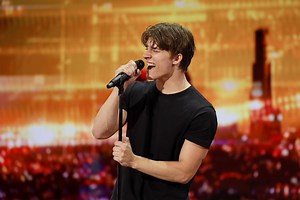 Singer Impresses the Judges with Original Song in 'AGT' Early Release