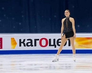 Loena Hendrickx | Figure Skating Moments