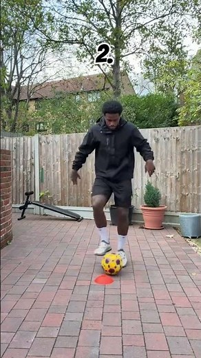 Ball Mastery For Beginners & Kids ⚽️ (Do This Daily)