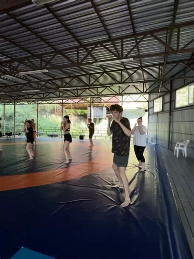 КЛУБ БОКСА «ДВОЕЧКА» | ТЮМЕНЬ on Instagram: "СПОРТ-КЕМП С «ДВОЕЧКОЙ»⬇️ Мы уже начинаем готовиться к лету и анансируем наш ежегодный спорт-кемп С 13 по 20 июня мы отправимся на Алтай В Спортивно-оздоровительной базе отдыха на напротив красавицы реки Катунь, Республика Алтай. На территории базы есть: ✅ полноценный плавательный бассейн ✅ кафе ✅ летняя столовая ✅ пляж ✅ спортивные площадки ✅ настольный теннис, бильярд спортивный городок ✅ парковка А также красивый вид на Катунь Что включено?⬇️ В пое