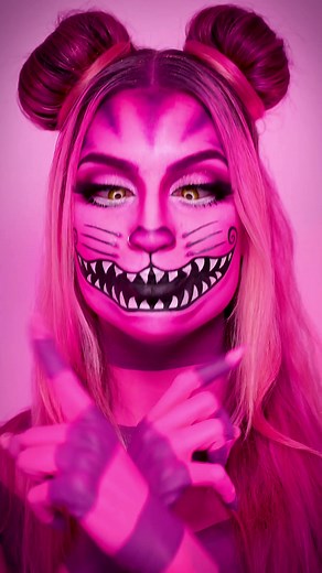 Cheshire Makeup Tutorial for a Whimsical Look