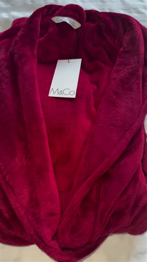 3.9K views | Unwind in our super soft dressing gowns this Christmas笠@alexisjmason_ Shop dressing gowns here: https://bit.ly/4g7cHDT ️ | M&Co | Facebook