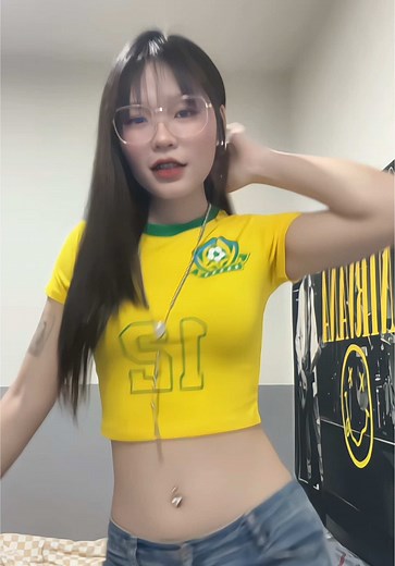 เรากับทุเรียนอันไหนน่ากินกว่า #flypシ #เทรนวันนี้ #ขึ้นฟีดเถอะ #พิกัดลับจันทบุรี