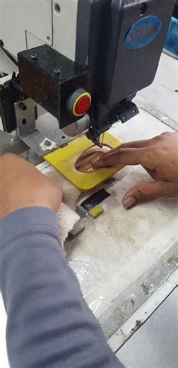 Computerized shoe heel logo sewing machine