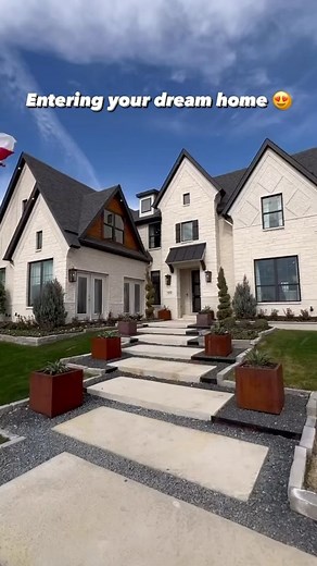 Enter this contemporary modern home ✨⁠ Would you want to live in this house? ⁠ By @superluxurygroup⁠ ⁠ #igmansions #housetour #modernhome #home | IG Mansions | Facebook