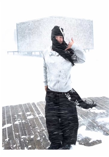 ɓ a x o n (@ba_xon)’s videos with number mariellk - mirellow