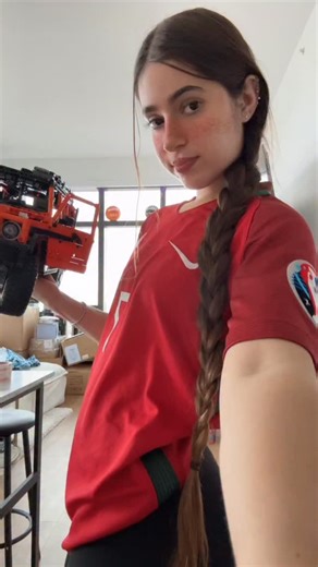 @ladyyraincorn on Instagram