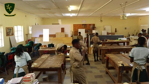 A glimpse into the woodwork lesson, bringing theory to life. #lomagundicollege #tabatana #gundi #woodworklesson #ThePowerofOne #generosity #unity #tenacity #honour #innovation #excellence