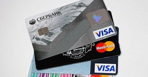 Pourquoi dit-on "carte bleue" pour parler de la carte bancaire ?