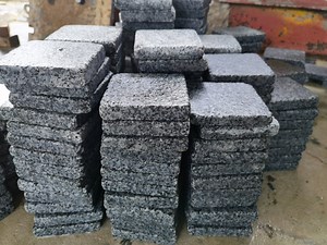 [Hot Item] Dark Grey Granite Natural Stone G654 Granite Cubes Tumbled Cobbles Setts