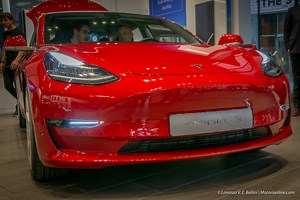Tesla Model 3, speciale anteprima LIVE italiana [FOTO e VIDEO]