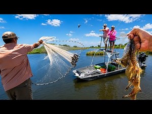 Sight Fishing for Redfish & Cast Netting BIG Shrimp! The Louisiana Marsh Was LOADED With Seafood!
