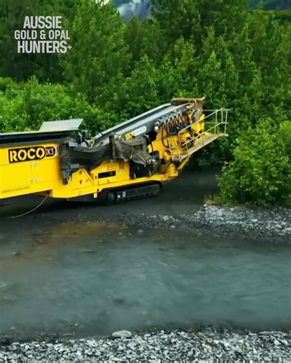 17K views · 307 reactions | To optimise their gold operation, the Turin crew collaboratively undertakes the challenge of moving heavy-duty machinery across a precarious, narrow bridge. #goldrushdaveturinslostmine #aussiegoldandopalhuntersplus | Aussie Gold & Opal Hunters | Facebook