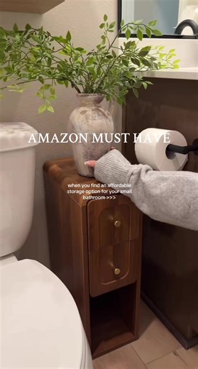 The perfect sized shelf for small spaces . . . #amazonfinds #amazonmusthaves #amazonhome #decor #bathroommakeover