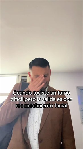 Sino no reconoce 😆 #humor #trabajo #salida | funny work humor