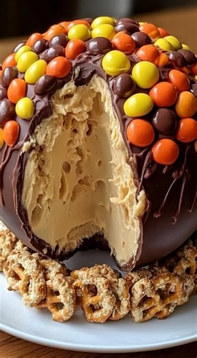 🥜 Reese's Peanut Butter Dessert Ball – Ultimate Dip Party! 🎯🍫 Creamy PB cheesecake ball stuffed with Reese's Pieces chocolate chips, rolled in crunchy candy coat – the dip that empties platters at parties! 😍 No-bake, make-ahead magic. 💛 Ingredients (Serves 10-12): PB Ball: Full Recipe in Coʍmеոτ 👇 #ReesesDessertBall #PeanutButterBall #NoBakeDip #PartyDessert | Toothsome Recipes