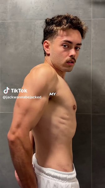 Old School Technogym: Upper Chest & Back Workout