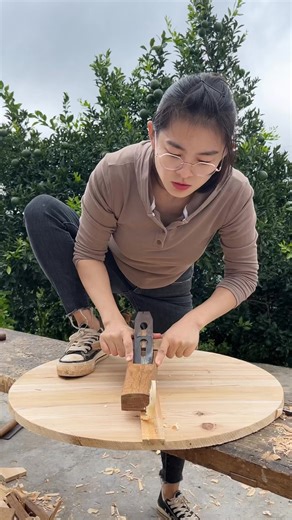 224K views · 6.4K reactions | 7,000 Years of Craft in One Pot Lid: Watch a Chinese Villager’s Handmade Creation #woodworking #villagelife #viralvideos #handmade #carpentry #chinese #DIY #foryou #traditional #craft #asmr | 乡村灵子 | Facebook