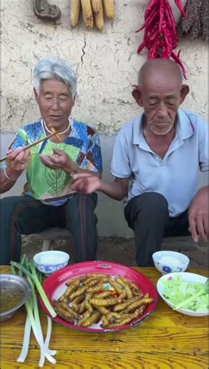 Fried Chinese Green Worms Dish (Doudan)!