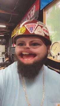 Roscoe’s love life #breadstickricky #RickyAndTheBoss ￼