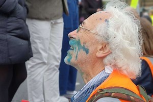Insulate Britain protesters squirted with ink as they block roads
