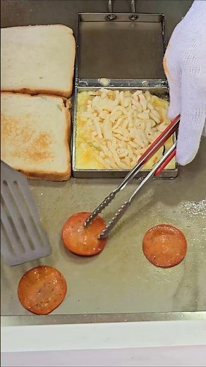 Cheesy Korean Pizza Toast 🍕🧀 | Amazing Korean Street Food