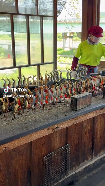 栃木の川魚料理：炭火焼きの美味しさを堪能