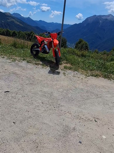 Who Gets an A1 License to Buy a 125 4T?