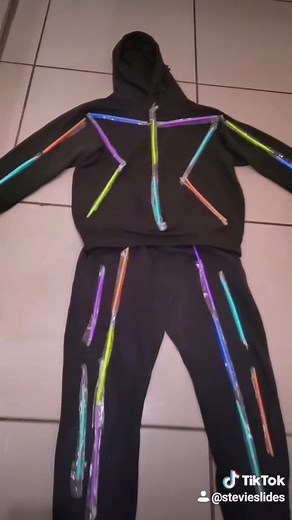 DIY GLOWSTICK COSTUME come back in 24 hours to see the results. THE RESULTS ARE SO COOL #fyp#foryou#foryoupage#tiktok#diy#featureme