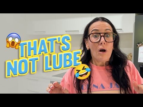 Mom and Dad’s Bedroom Mishap 😳😂